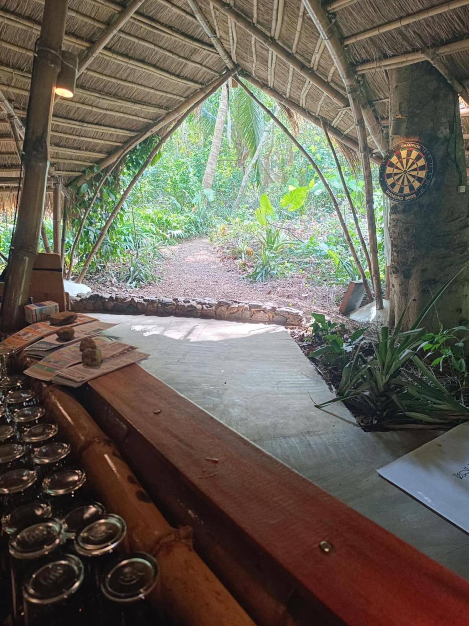 Ecocio Jungle Hostel Корон Екстер'єр фото