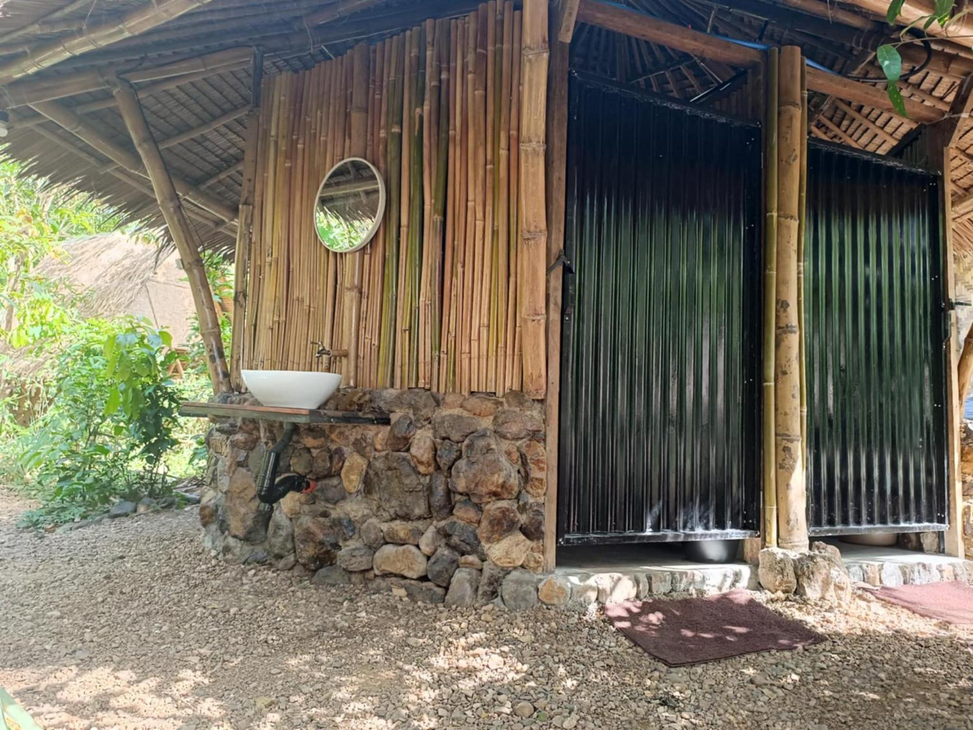 Ecocio Jungle Hostel Корон Екстер'єр фото